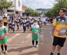 Desfile 90 Anos de Assaí