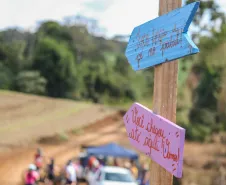 Plaquinhas na Rota