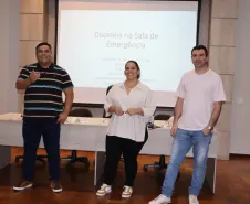 Dr. Vanderson, Enfª. Maria Angelica e Enfº. Cleber - Durante o Treinamento de Dispneia.