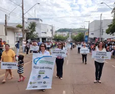 DESFILE