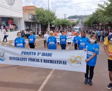 DESFILE