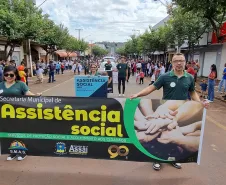 DESFILE