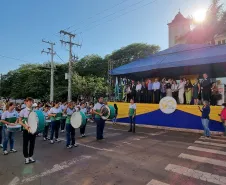 DESFILE