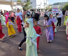DESFILE