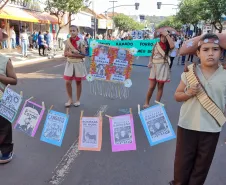DESFILE