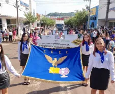DESFILE