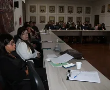 Vigilancia epidemiológica presente na discução das condutas e fluxos no atendimento a casos de violência infantil.