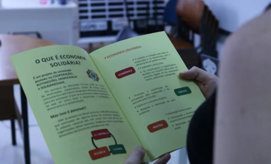 Formação à pesquisa e inovação em empreendimentos econômicos solidários através de tecnologias sociais