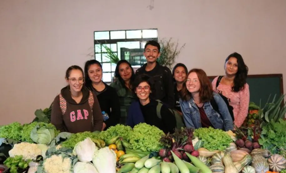 Economia Solidária, Redes de Cooperação e Tecnologias Sociais