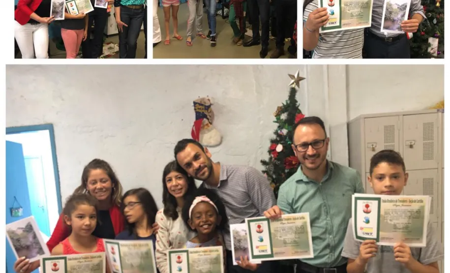 Na foto: Participantes do Projeto recebendo Diploma e Livreto das mãos das autoridades presentes