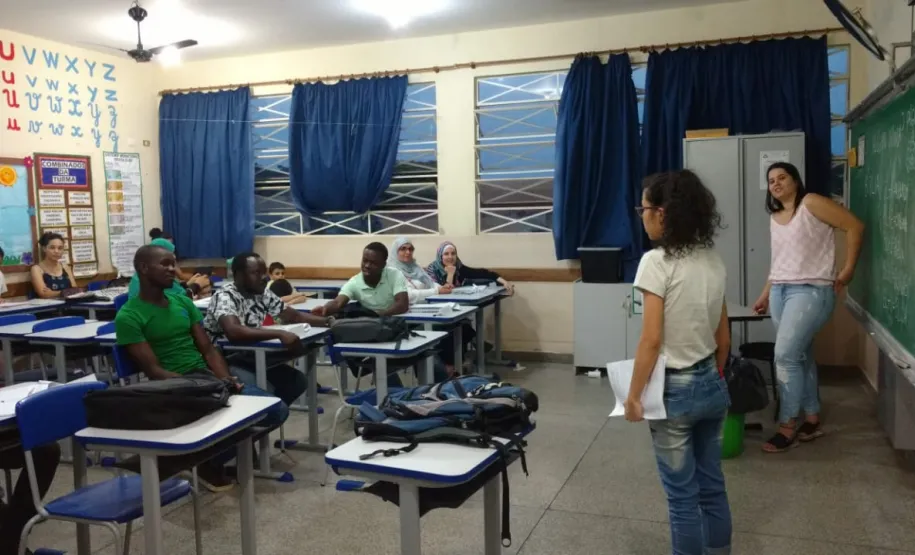 Aula em escola cedida pela Secretaria da Educação de Paranavaí 2019