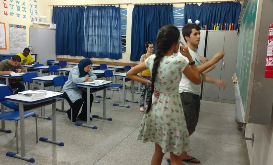 Aula em escola cedida pela Secretaria da Educação de Paranavaí 2019
