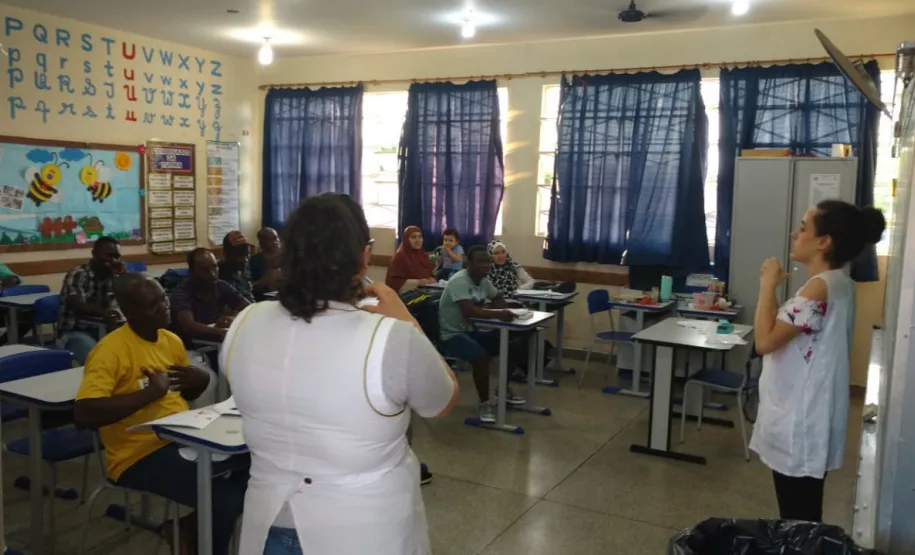 Aula em escola cedida pela Secretaria da Educação de Paranavaí 2019