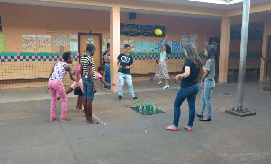 Aula lúdica para crianças em escola cedida pela Secretaria da Educação de Paranavaí 2019