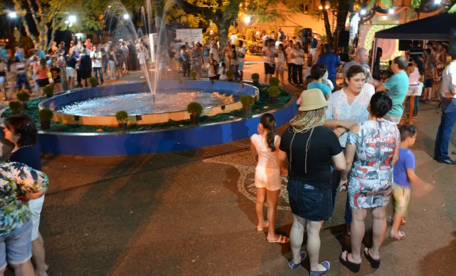 Fotos da Feira Livre Cidade das Flores