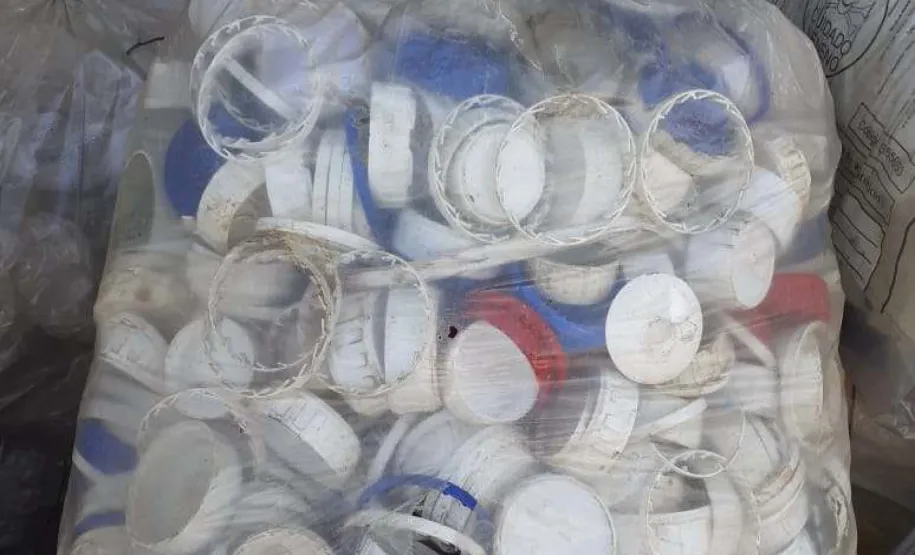 Tampas de embalagens de agrotóxicos. Foto: INPEV - Guarapuava.