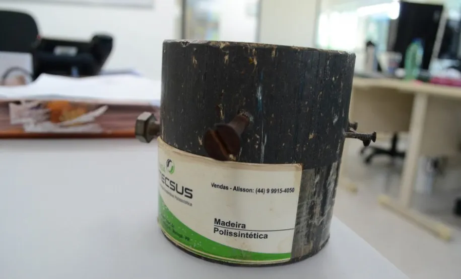 Cinza aproveitada para produção de material sólido.