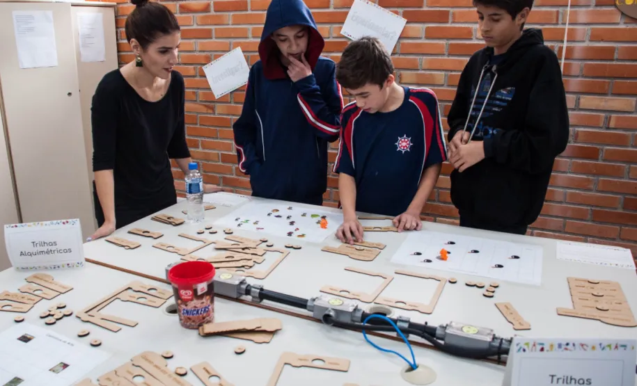 Aula kit robótica