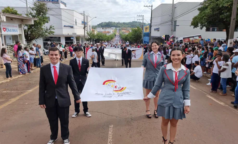 Desfile 90 Anos de Assaí