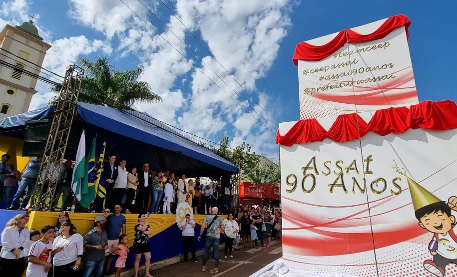 Desfile 90 Anos de Assaí