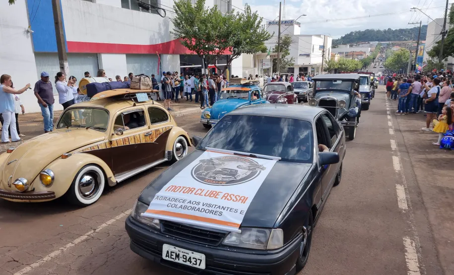 Desfile 90 Anos de Assaí