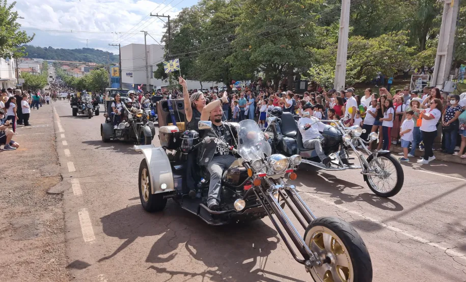 Desfile 90 Anos de Assaí
