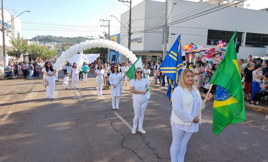 Desfile 90 Anos de Assaí