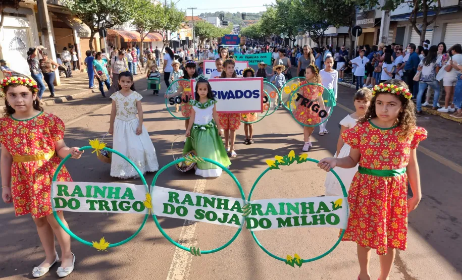 Desfile 90 Anos de Assaí