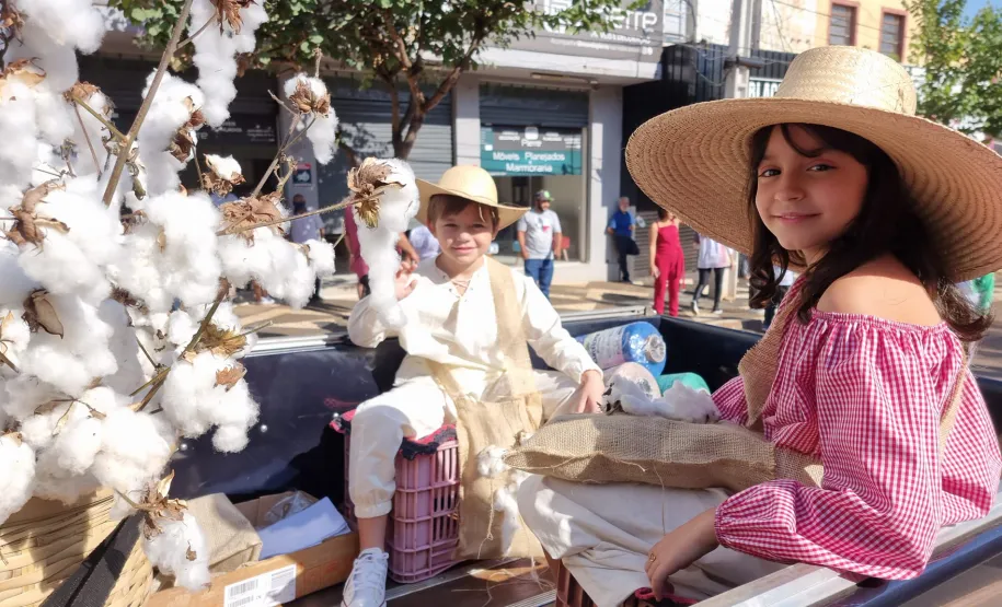 Desfile 90 Anos de Assaí