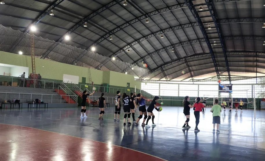 Instalação de Refletores e manutenção do local