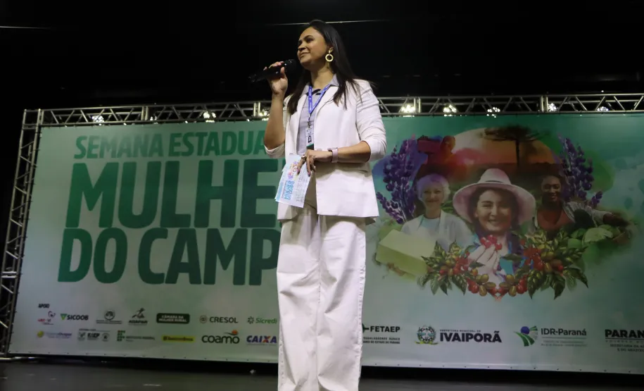 Palestra de figuras femininas importantes da agricultura regional.