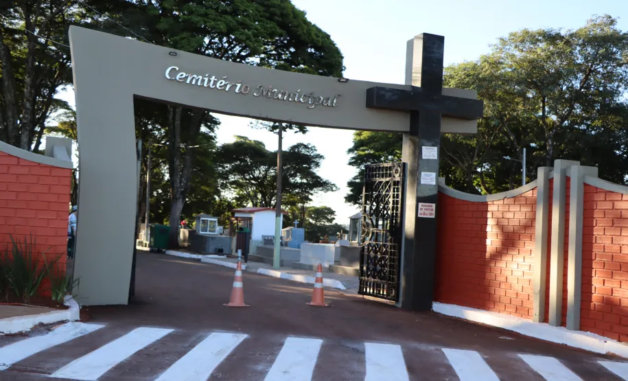 Entrada do Cemitério