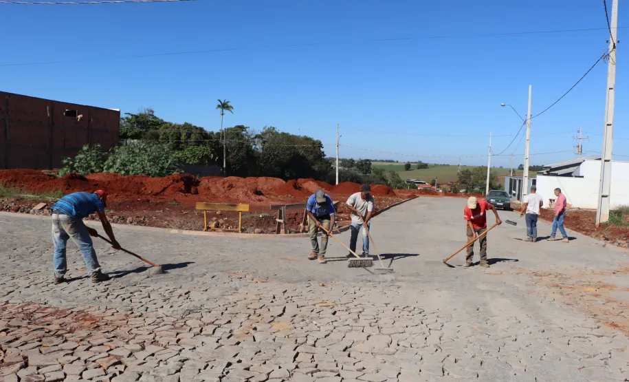 Ruas da Vila Nova Porã e Jardim Europa