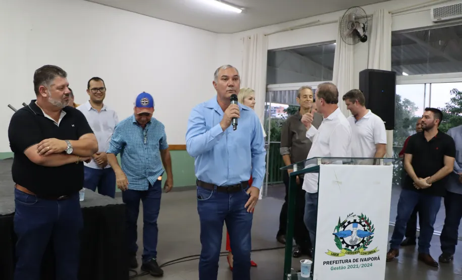 assinatura de pacote de 15 obras em benefício de 11 bairros de Ivaiporã e 3 distritos