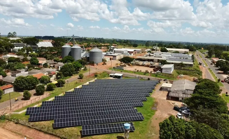 Foto 03 _ Usina fotovoltaica de solo