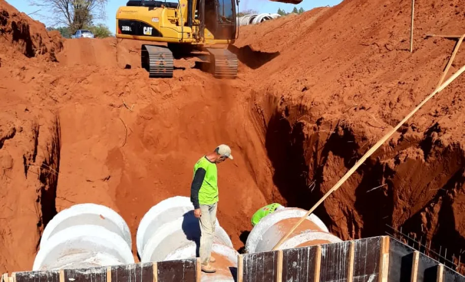 Construção de galerias de águas pluviais