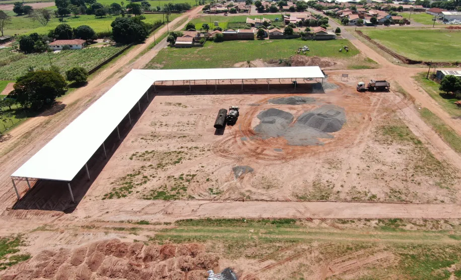 Obras de construção do novo pátio de máquinas
