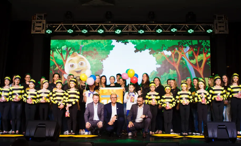 Crianças do Colégio Clotilde