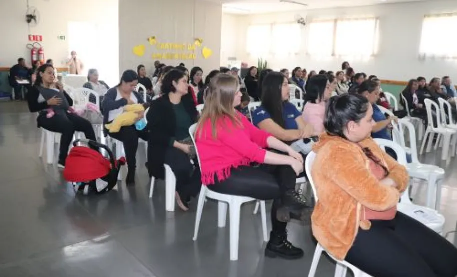 Publico durante o evento realizado em alusão ao incentivo da amamentação.
