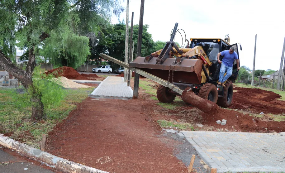 imagem três praças no Jardim Europa e Aeroporto