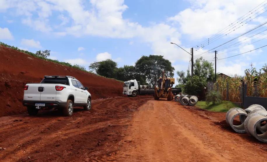 A Prefeitura de Ivaiporã dá início a obras no valor de na Rua Três Marias