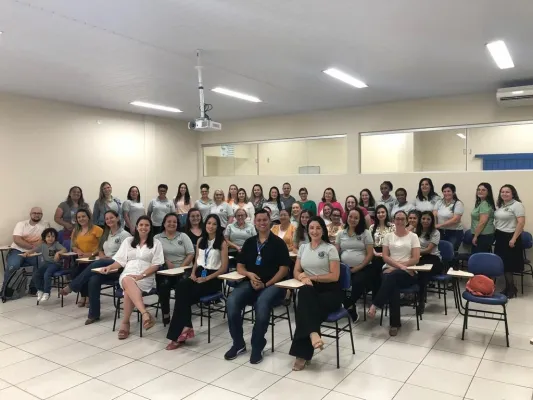 Equipe da Secretaria de Educação e FATEC 